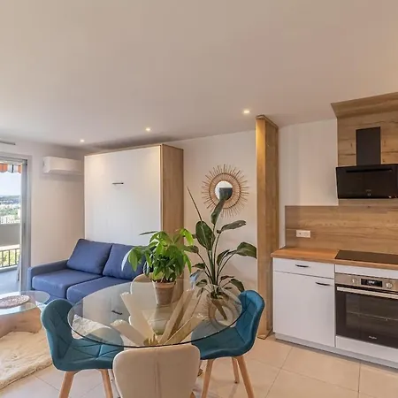 Cozy - Air Conditioning & Terrace With Sea View *